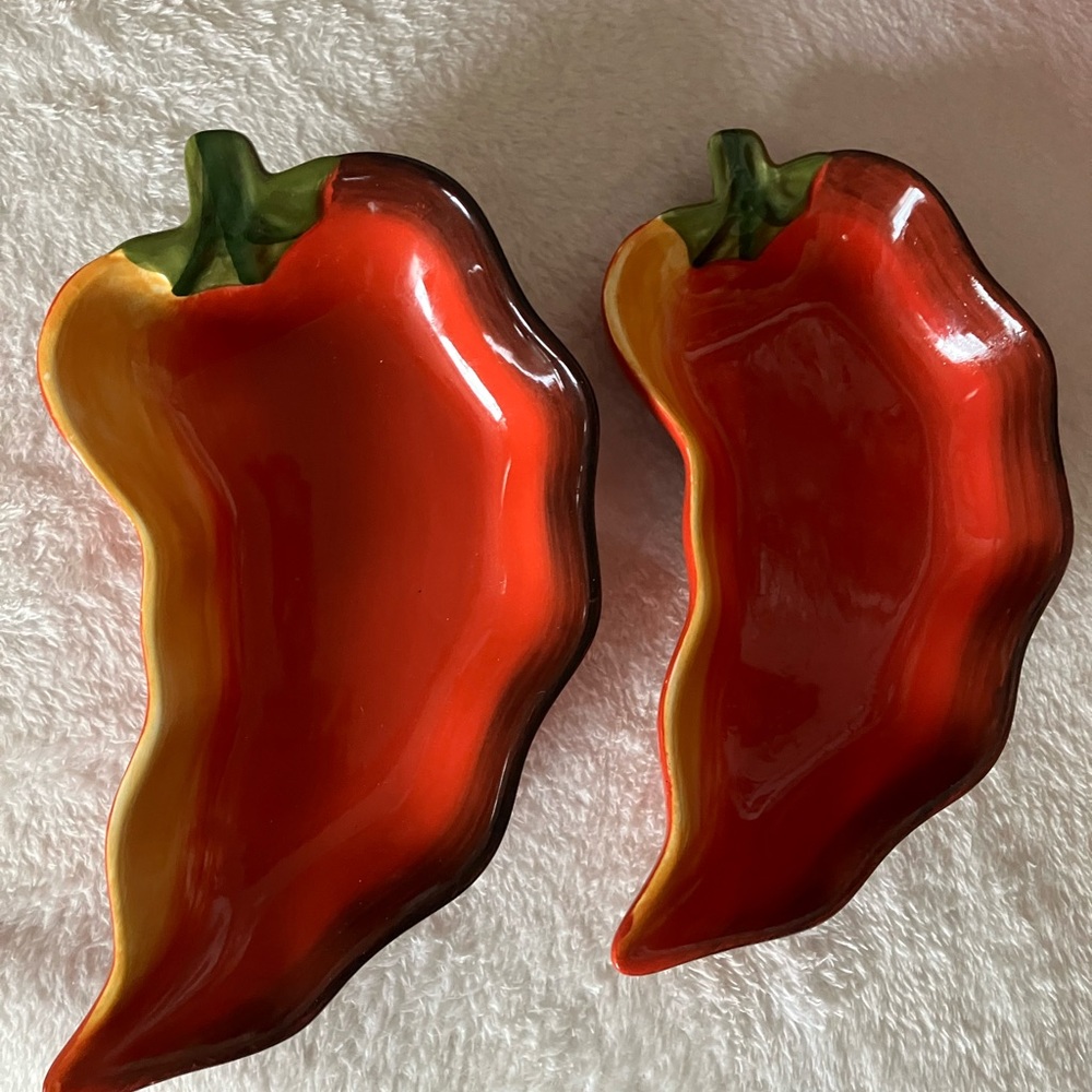 Clay Art JALAPENO Chili Peppers Ceramic Red Yellow Green Serving Trays Set of 2